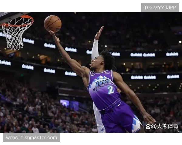 爵士147-101大胜灰熊，马尔卡宁高效砍下31分